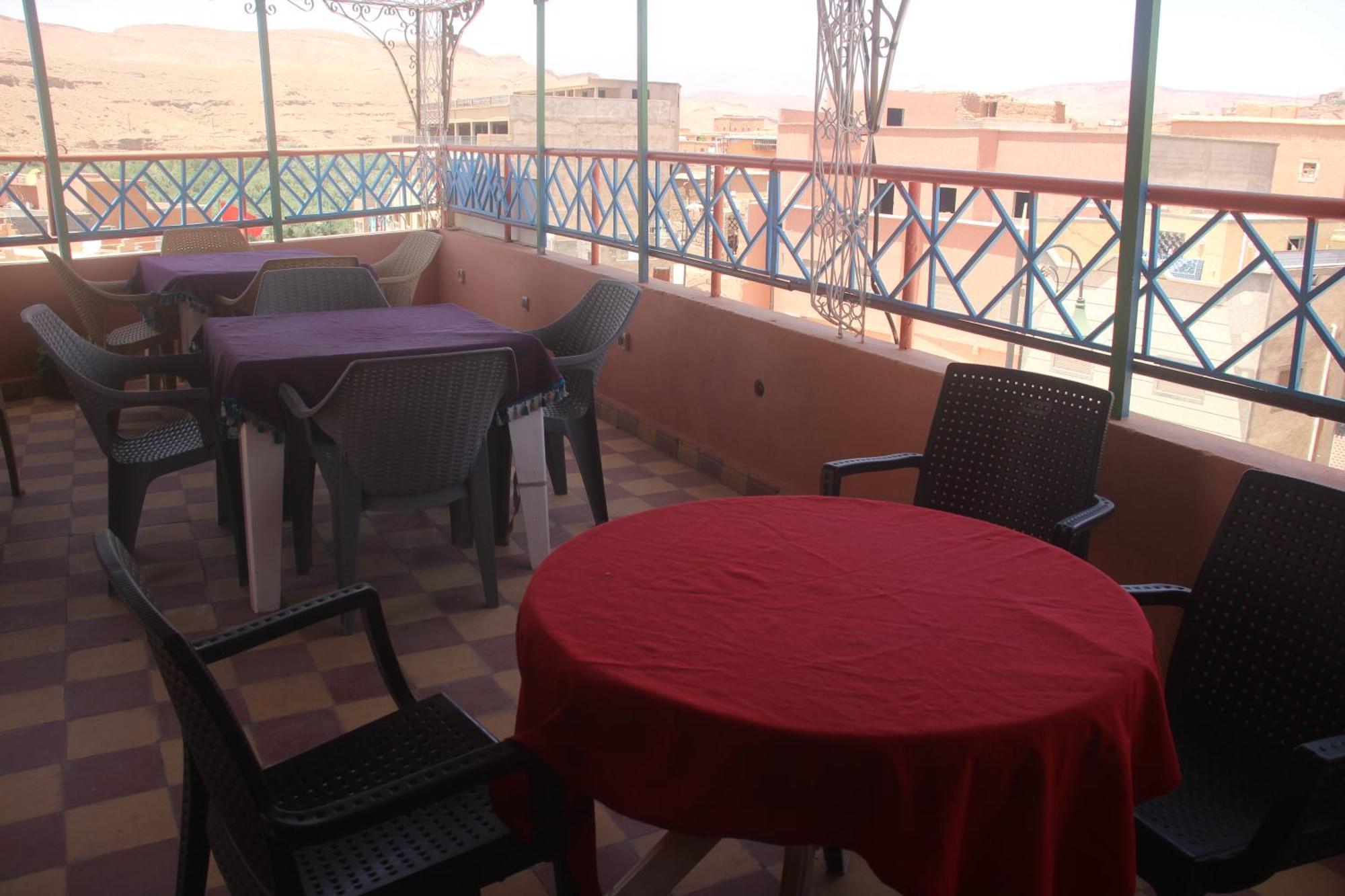 Auberge Restaurant Rooftop Tamazirt Boumalne Dades Exterior photo
