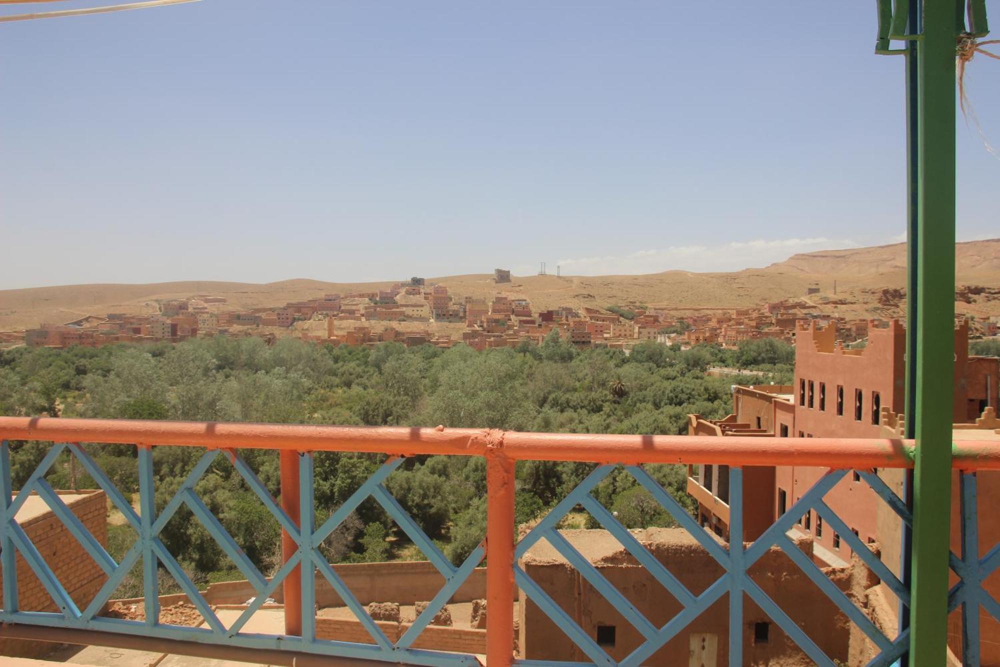 Auberge Restaurant Rooftop Tamazirt Boumalne Dades Exterior photo